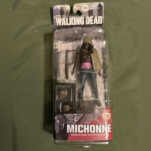 Walking dead Michonne figure with 2 zombies heads